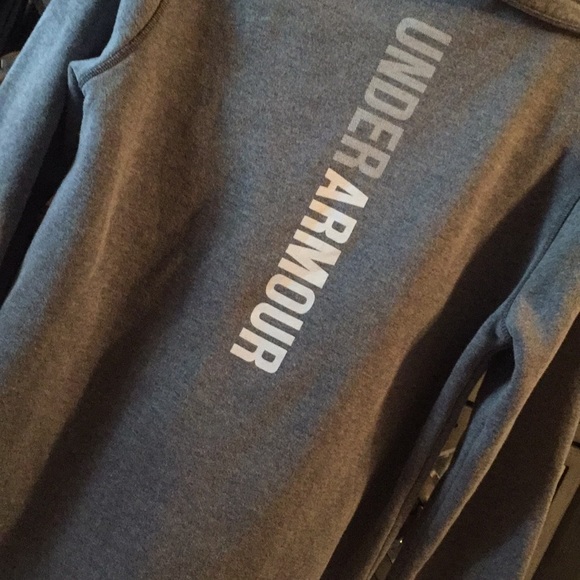 Under Armour Sweatshirt - Picture 3 of 6